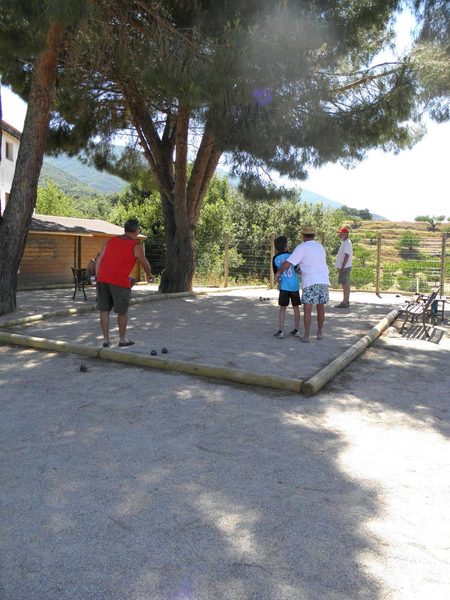 Camping Des Alberes Laroque-des-Alberes Exterior photo